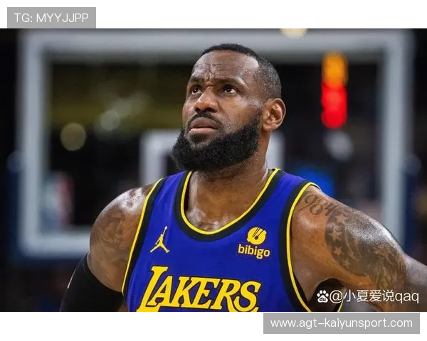 NBA球员踩线救球堪称奇迹——赛场奇迹背后的篮球智慧